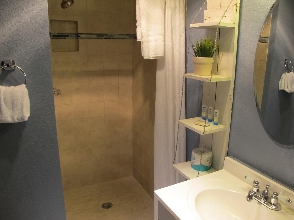The Guesthouse Ocean View Cottages Cannon Beach Room photo